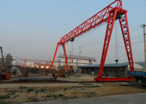 工程用門式起重機(jī)